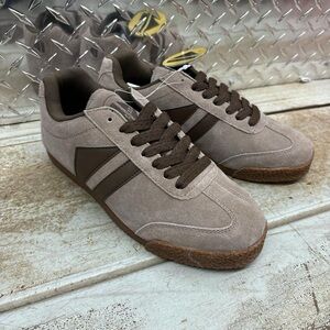 BNIB dunnit beige/dark brown, womens sizes!